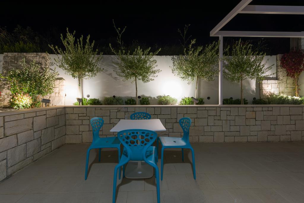 Apartments Villa Azzurra Bol Exterior foto