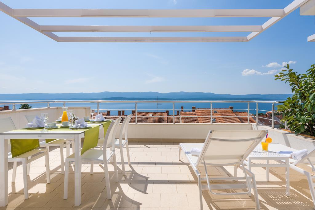 Apartments Villa Azzurra Bol Cameră foto