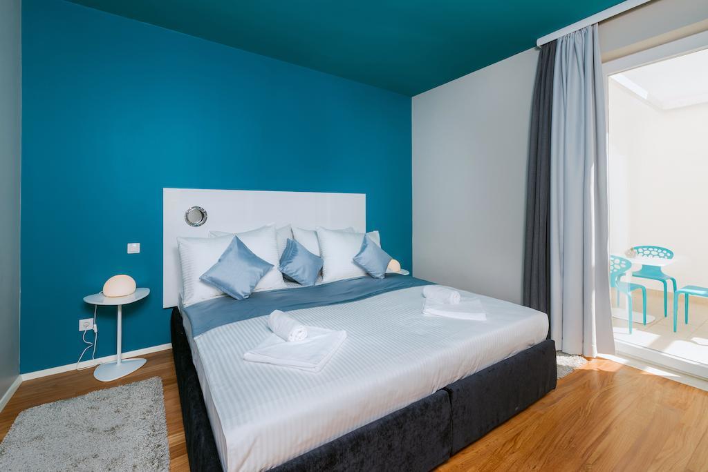 Apartments Villa Azzurra Bol Cameră foto